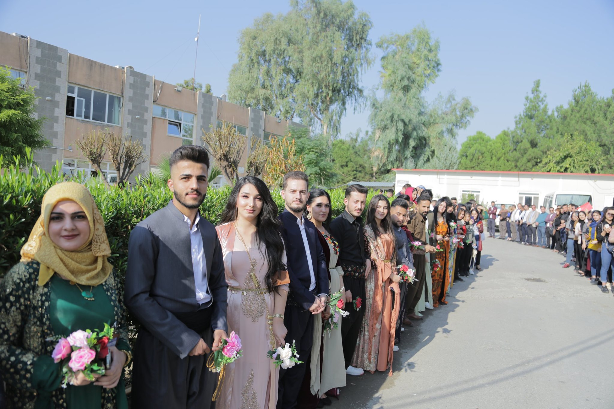 له‌ په‌یمانگه‌ی ته‌كنیكی دوكان به‌ گوڵ و شیرینی پێشوازی له‌ قوتابیانی قۆناغی یه‌ك كرا